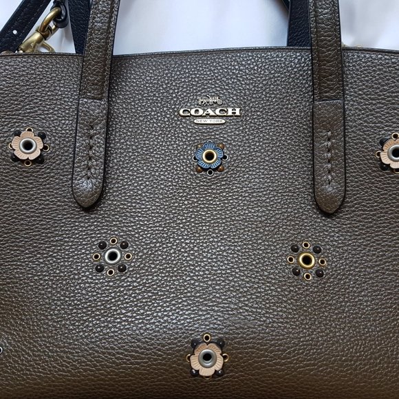 COACH CHARLIE CARRYALL 28 SCATTERED RIVETS FLORAL LEATHER MOSS BRASS - Picture 5 of 12